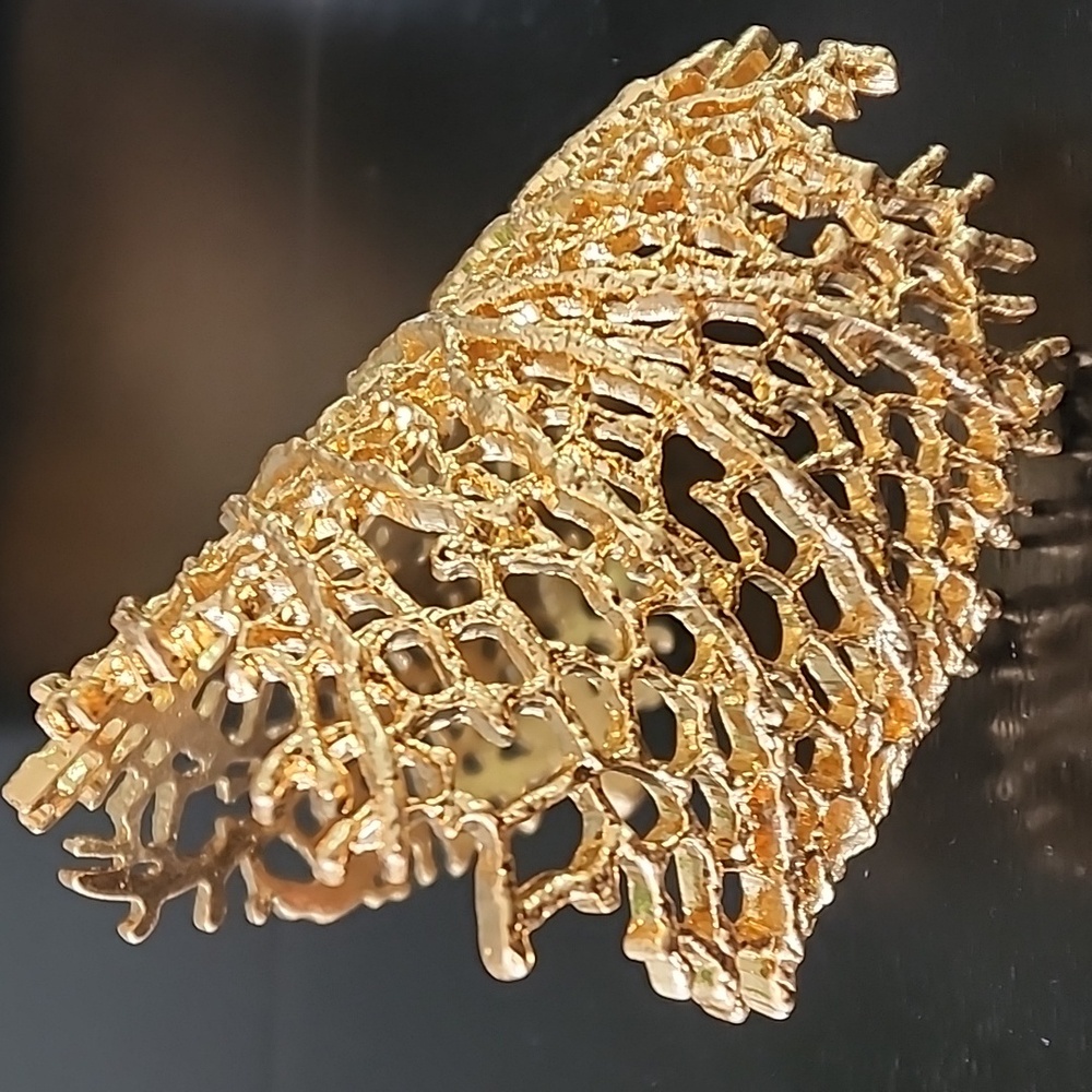 ZARA Coral Cuff Bracelet - Picture 15 of 16